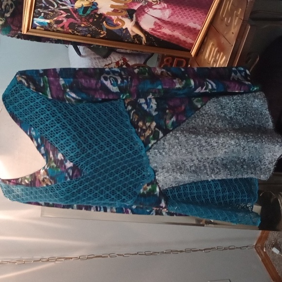 Boutique Bought Tunic Top, Colorful! NWT - Picture 3 of 5